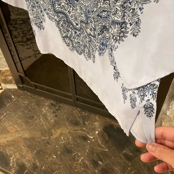 Rose & Olive Beautiful blouse. Size Xsmall. NWOT. - Picture 7 of 7